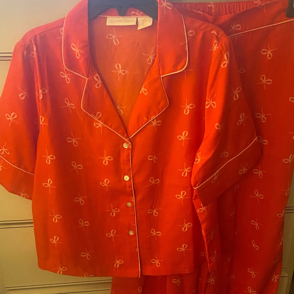 Shabby Chic Red Bow Print Top
